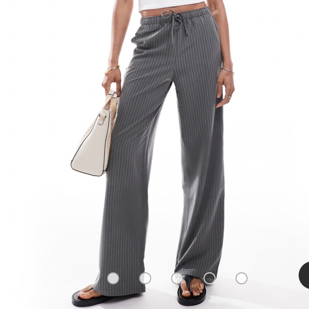Stradivarius Gray Pinstripe Wide Leg Pants SMALL